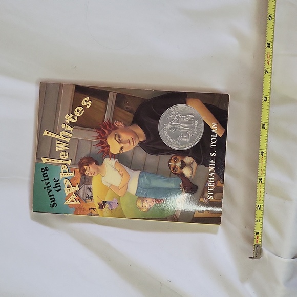 Surviving the Applewhites book paperback vintage y2k special edition - Picture 1 of 11